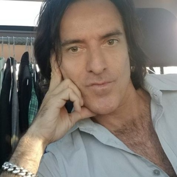 Meet your Posher, Alberto - Picture 1 of 1